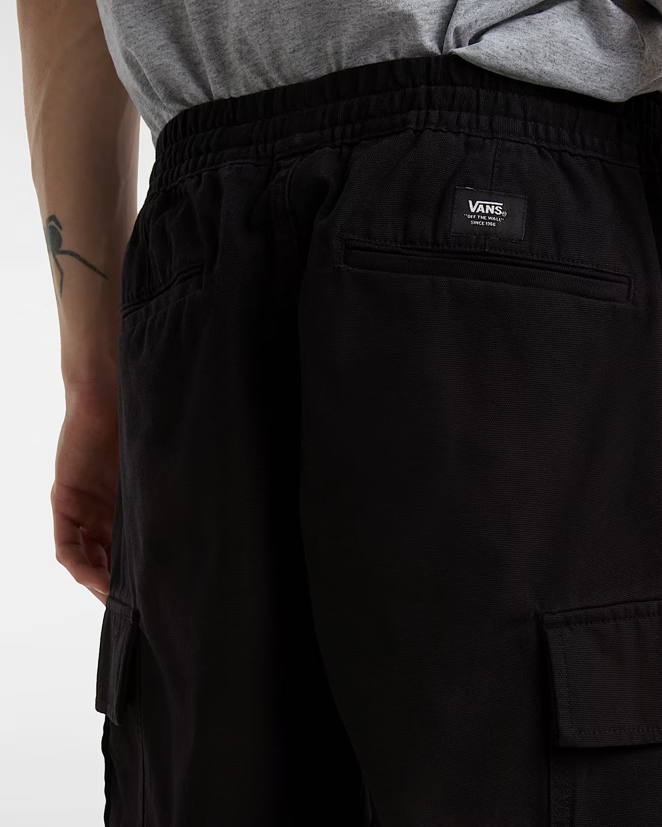 Short Vans Range Cargo Loose Black