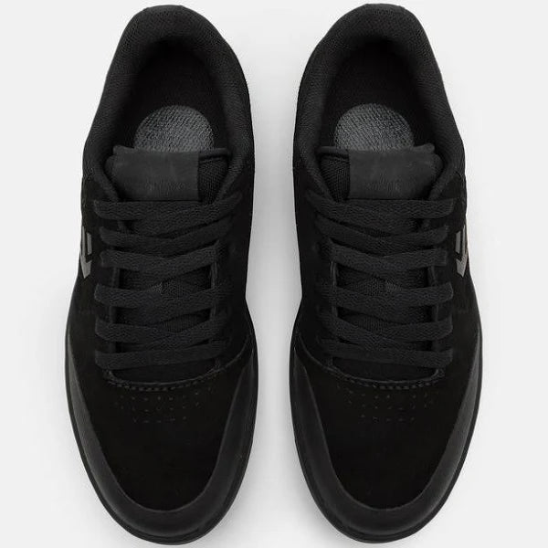 Globe Gillette Black/Black Suede